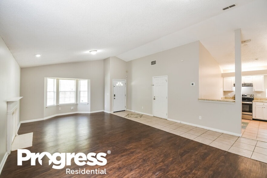 Building Photo - 10725 Meadowlea Dr