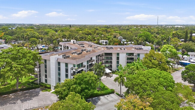 Building Photo - 1301 River Reach Dr