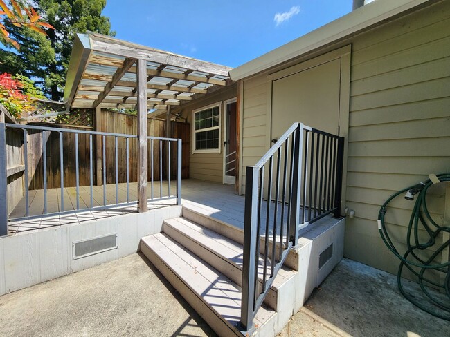 Building Photo - Wine Country Home for Rent