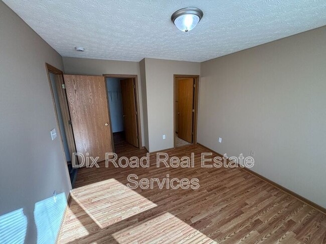 Building Photo - 179 Thompson St