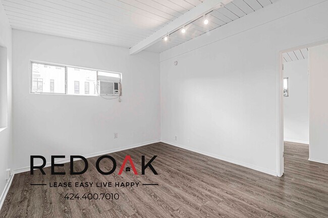 Building Photo - 128 Normandie Ave