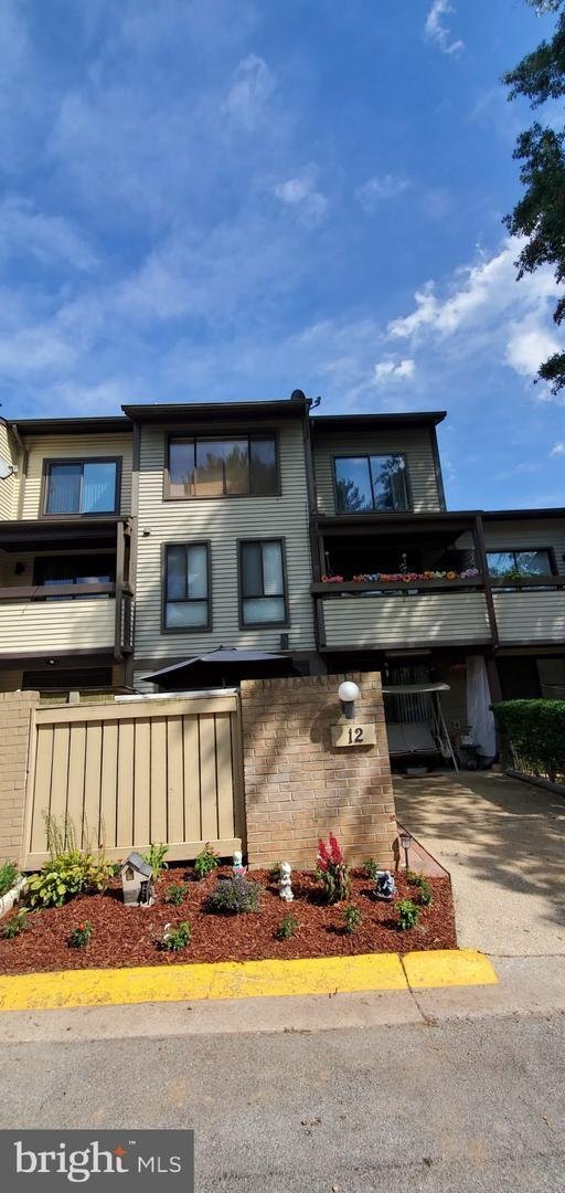 Building Photo - 12 Fifeshire Ct
