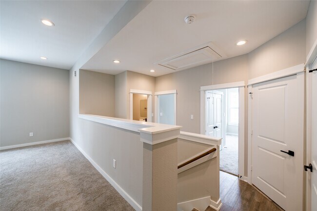 Building Photo - 11325 Stonework Garden Ln