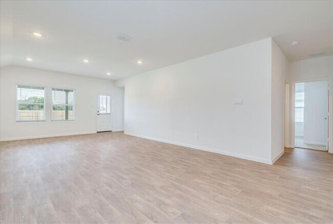 Building Photo - 264 Denali Dr