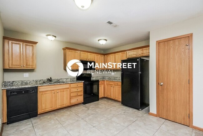 Building Photo - 3 Bedroom Pet-Friendly Home in Pleasant Hill, MO with Main Street Renewal