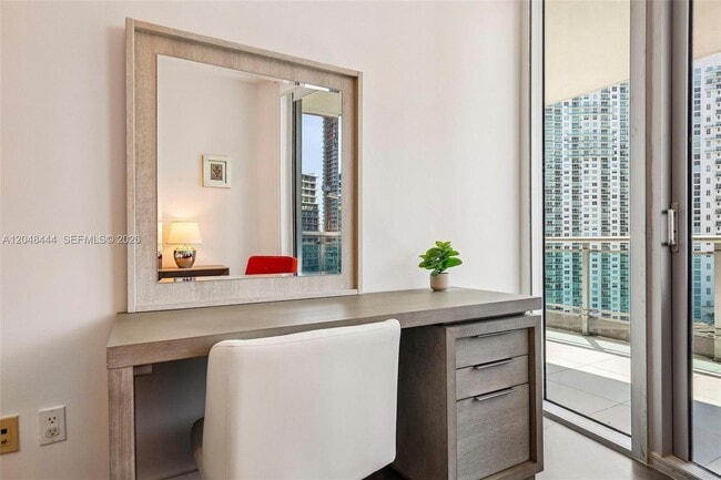 Building Photo - 350 S Miami Ave