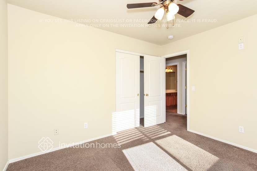 Building Photo - 8228 W Harmony Ln