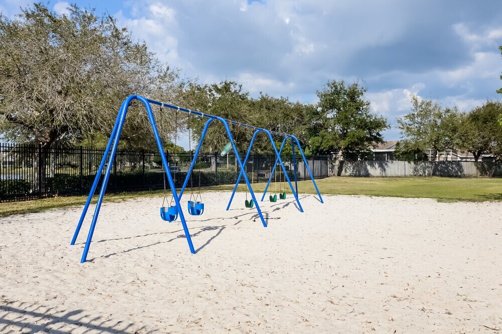 Building Photo - 4505 Sanibel Way