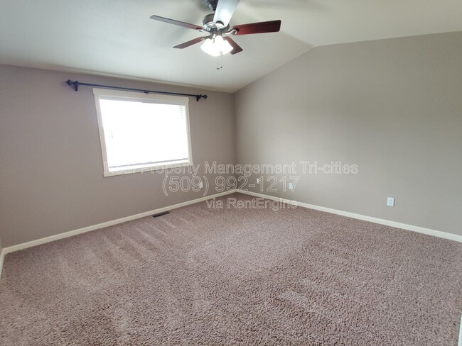 Building Photo - 603 Hilltop View St