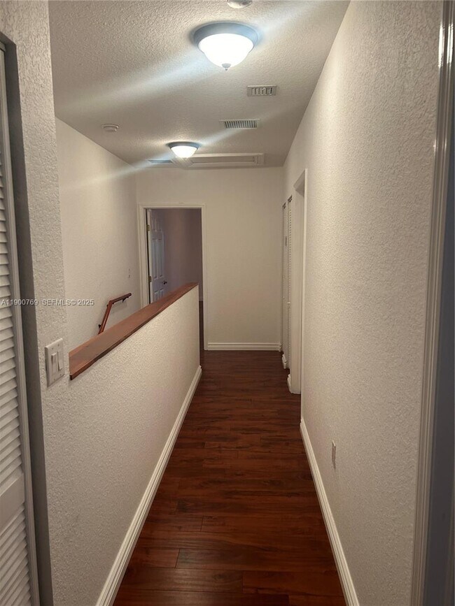 Building Photo - 3147 New York St