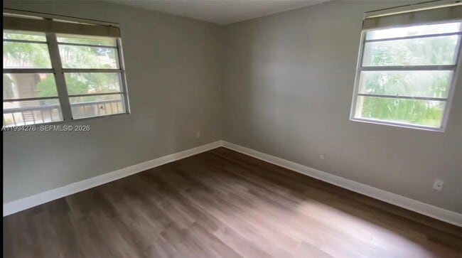 Building Photo - 1261 SW 46th Ave