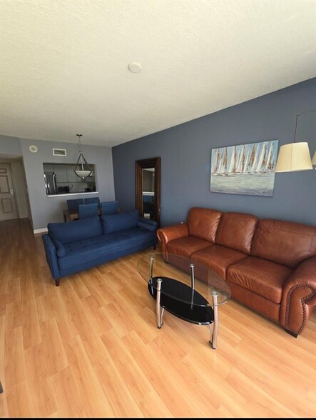 Primary Photo - 3020 NE 32nd Ave