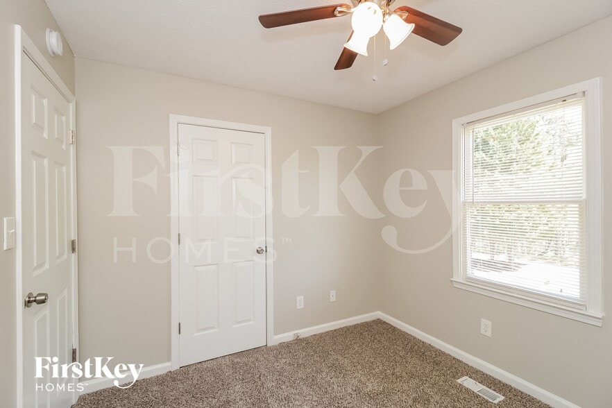 Building Photo - 216 Silverthorne Pass