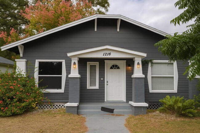 Primary Photo - 1216 E 33rd Ave