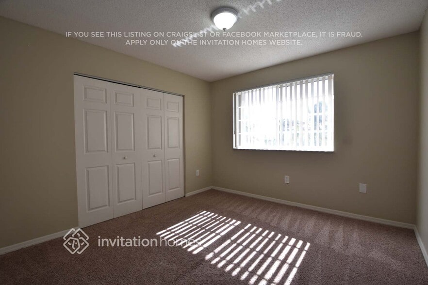 Building Photo - 14841 SW 138th Terrace