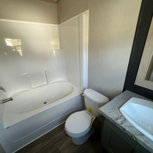 Building Photo - 928 Sharpe Rd