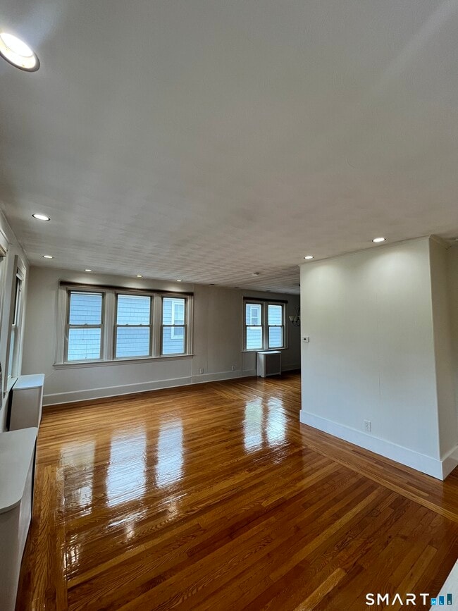Building Photo - 30 Coram St