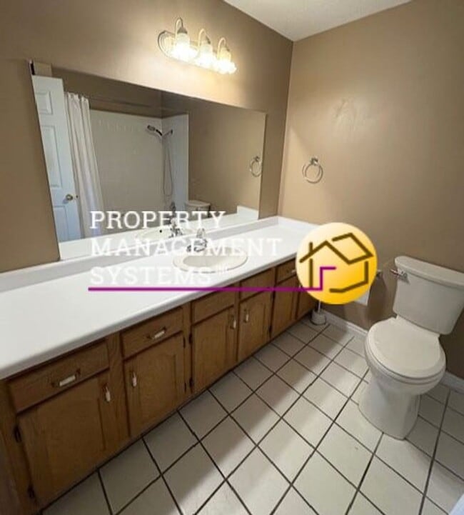 Building Photo - 2 Bedroom Condo in Millcreek!