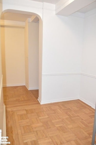 Building Photo - 205 Pinehurst Ave