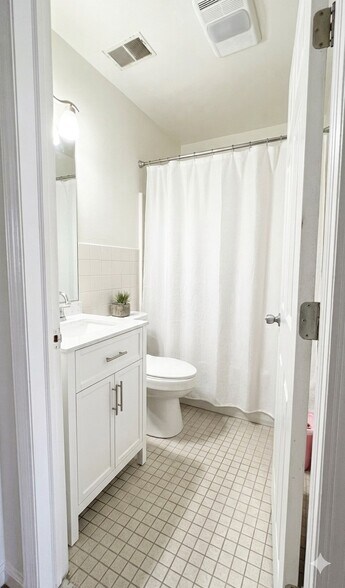 Building Photo - 85 Grieco Dr