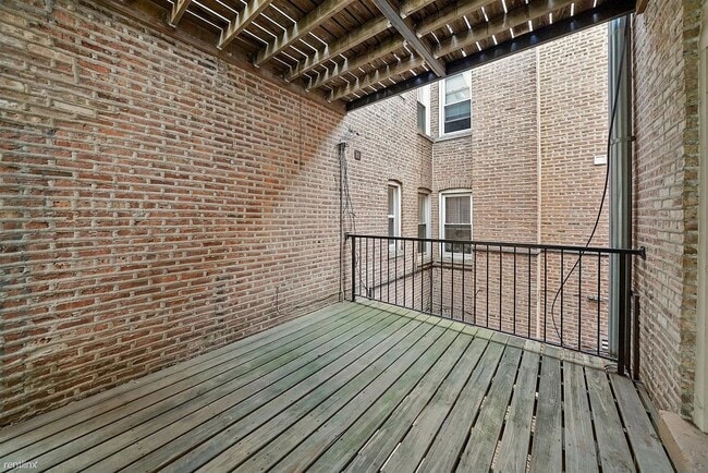 Building Photo - 2757 W Logan Blvd