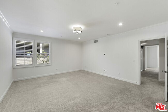Building Photo - 1820 Benecia Ave