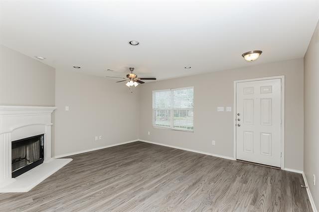 Building Photo - 8536 Star Thistle Dr