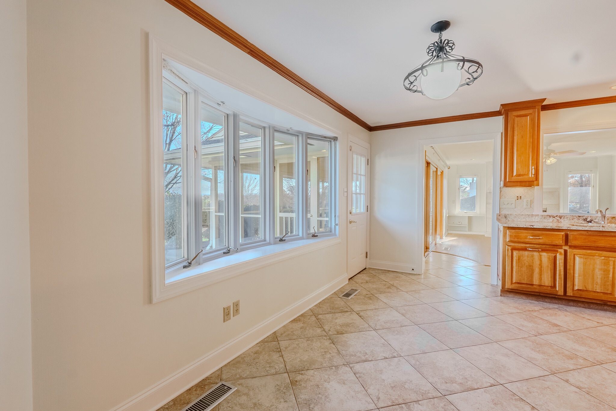 Building Photo - 218 Baltusrol Rd