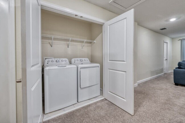 Building Photo - 4532 Target Blvd