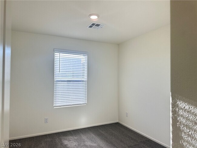 Building Photo - 9918 Saffron Hls St