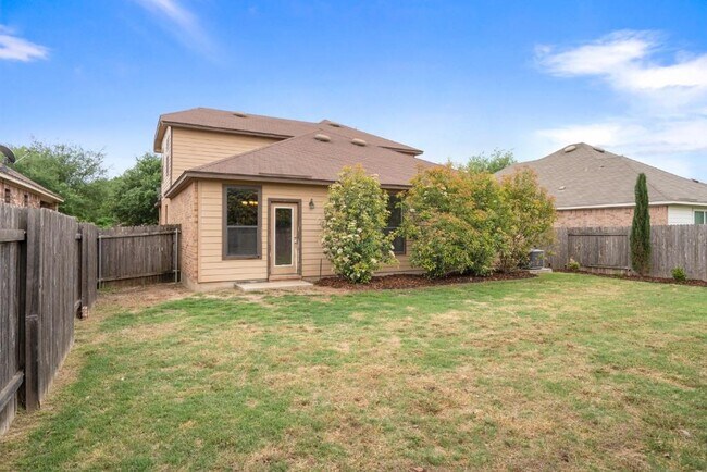 Building Photo - 1132 Hyde Park Dr