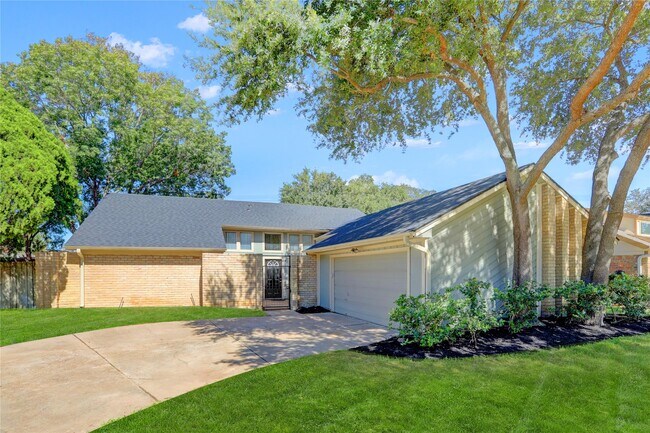 Primary Photo - 22706 Indian Ridge Dr