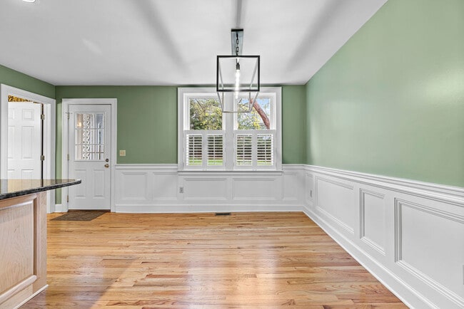 Building Photo - 44 Jordan St