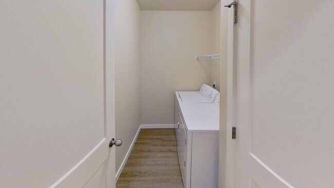 Building Photo - Reduced! Spacious 2-Bedroom, 2-Bathroom Townhome in West Olympia — Just Reduced, Apply Today!!