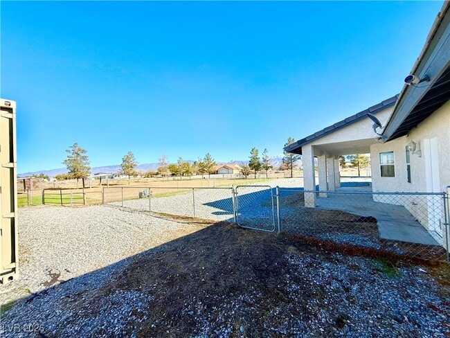 Building Photo - 1230 W Iguana St