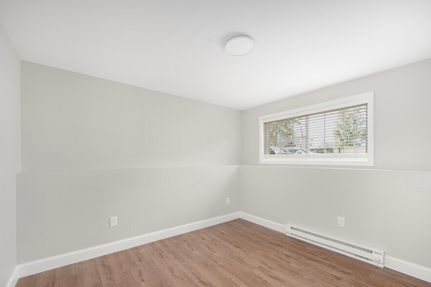 Building Photo - 28 Grosvenor Ave