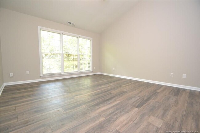 Building Photo - 4737 Sinclair Dr
