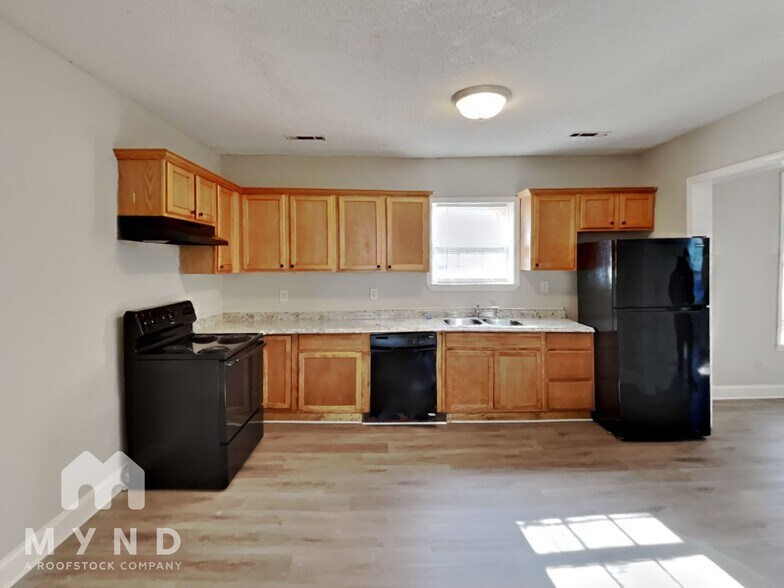 Building Photo - 1708 Evans Dr SW