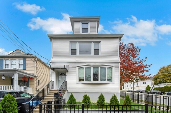 Building Photo - 53 Sterling Ave