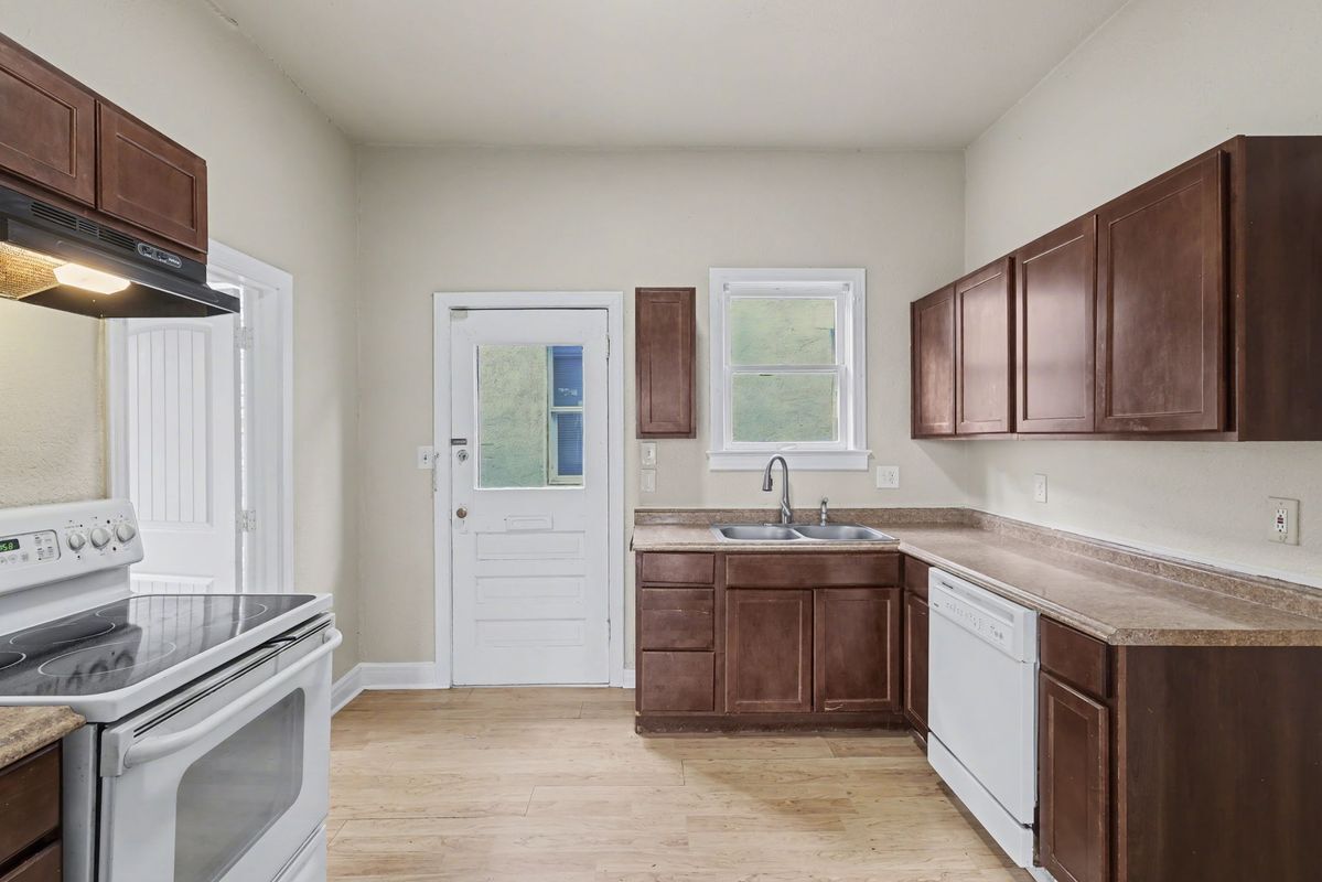 Building Photo - 3602 1/2 W Colorado Ave