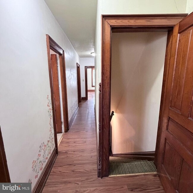 Building Photo - 235 Park Ave