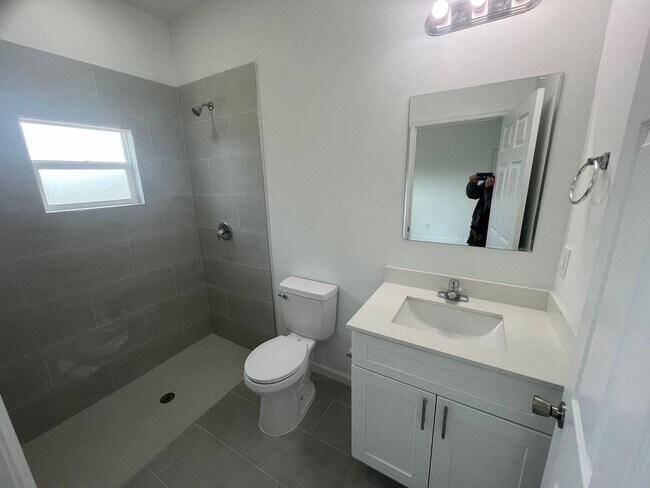 Building Photo - BRAND NEW 2 Bed- 2 Bath Pet-Friendly Retreat in Desirable Lehigh Acres!