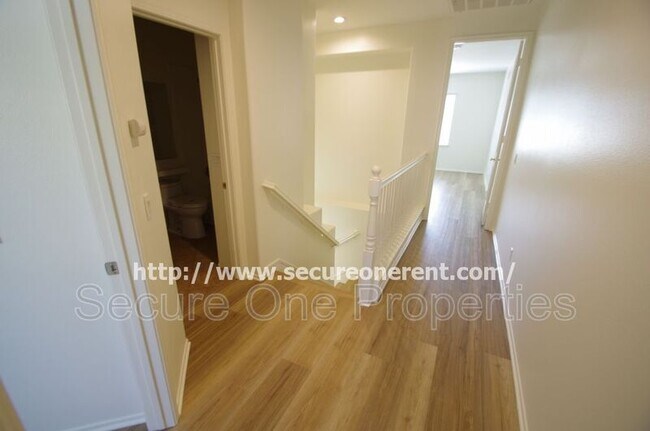 Building Photo - 2836 Limestone Dr