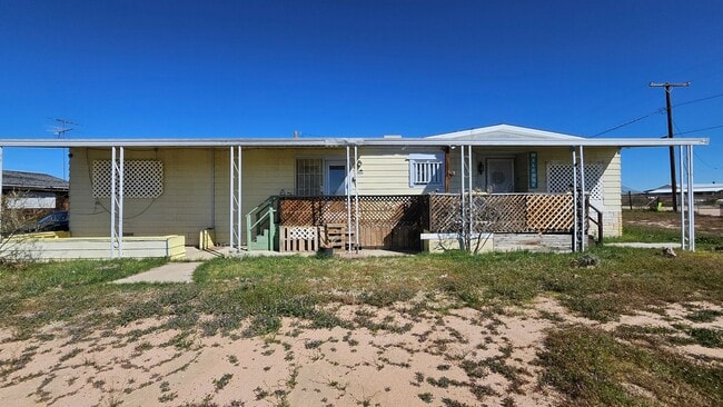 Building Photo - Rural Living at Its Finest – 2BR Home with Open Desert Views