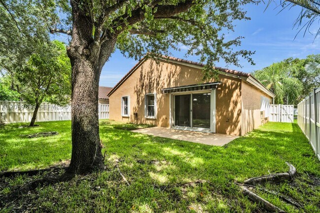 Building Photo - 2230 NW 145th Ave
