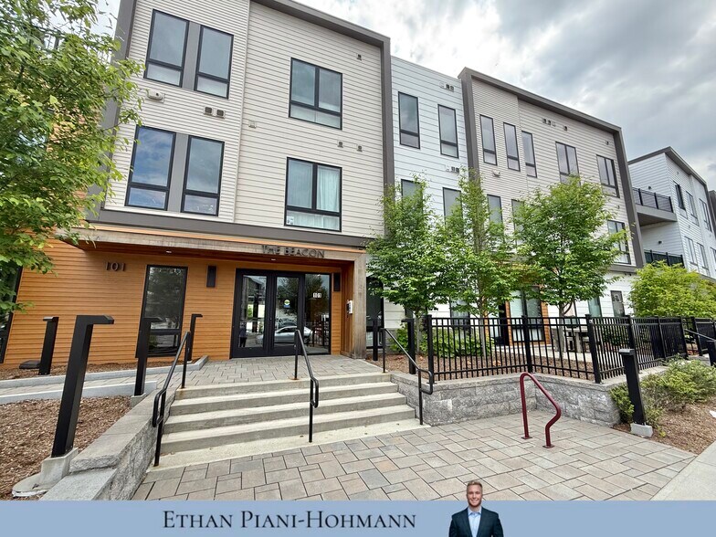 Primary Photo - 101 North Beacon St