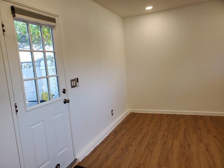 Building Photo - 12426 Verdi St