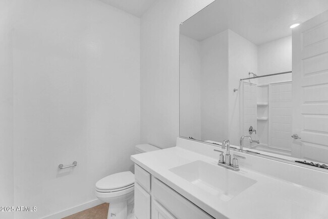 Building Photo - 1159 E Sabino Dr