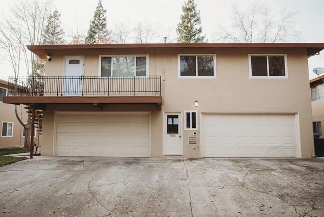 Building Photo - Utilities Included | Private Deck & Prime ...