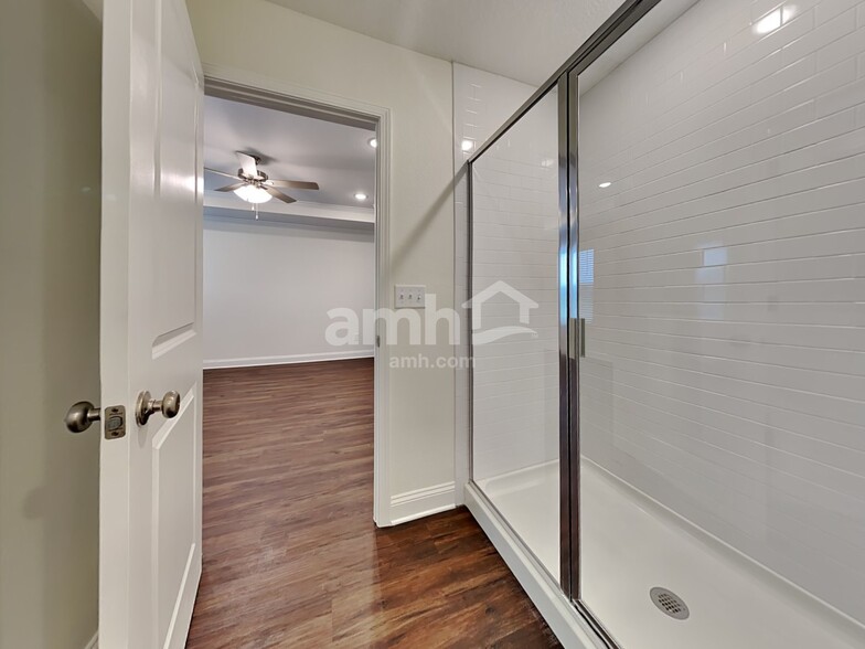 Building Photo - 383 Onate Cir